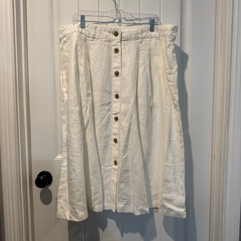 Land’s End Elegant White Linen Button-Down Skirt